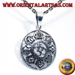 argent Om pendentif avec les huit symboles auspicieux