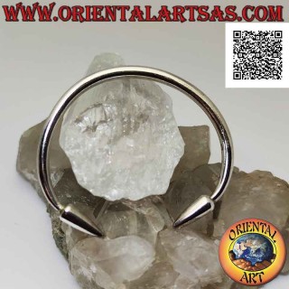 Bracciale rigido in argento 925‰ tubolare liscio con punte di lancia alle estremità