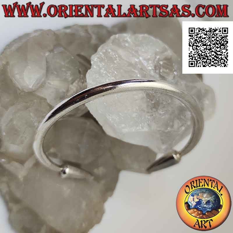 Bracelet rigide tubulaire lisse en argent 925 ‰ avec pointes de lance aux extrémités