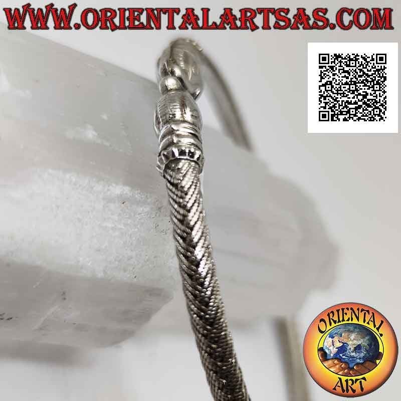 Rigid bracelet in 925 ‰ silver with engraved interweaving and joining salmon heads