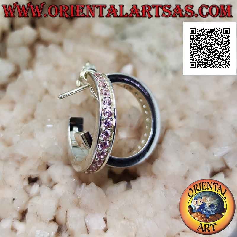 Orecchini in argento a cerchio semplice squadrato con fila di zirconi rosa incastonati da 20 mm