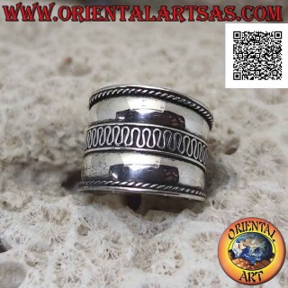 Breitband-Silberring mit zentraler Wellenlinie und seitlicher Verflechtung, Bali