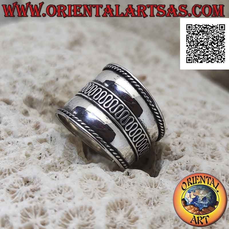 Anillo de plata de banda ancha con línea central ondulada y entrelazado lateral, Bali