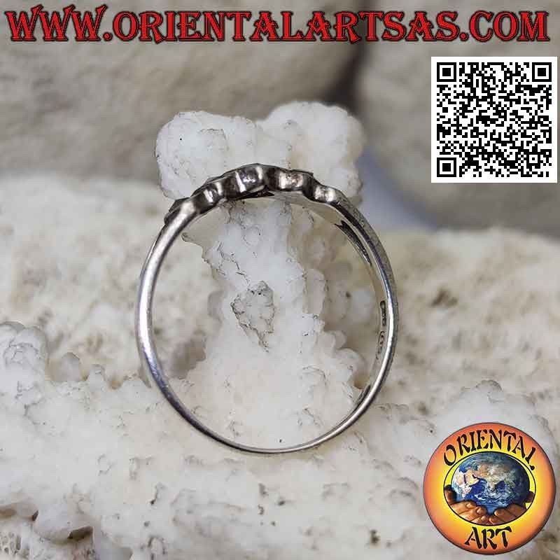 Anello in argento con ametista romboidale quadrata e doppia marcassite sui lati