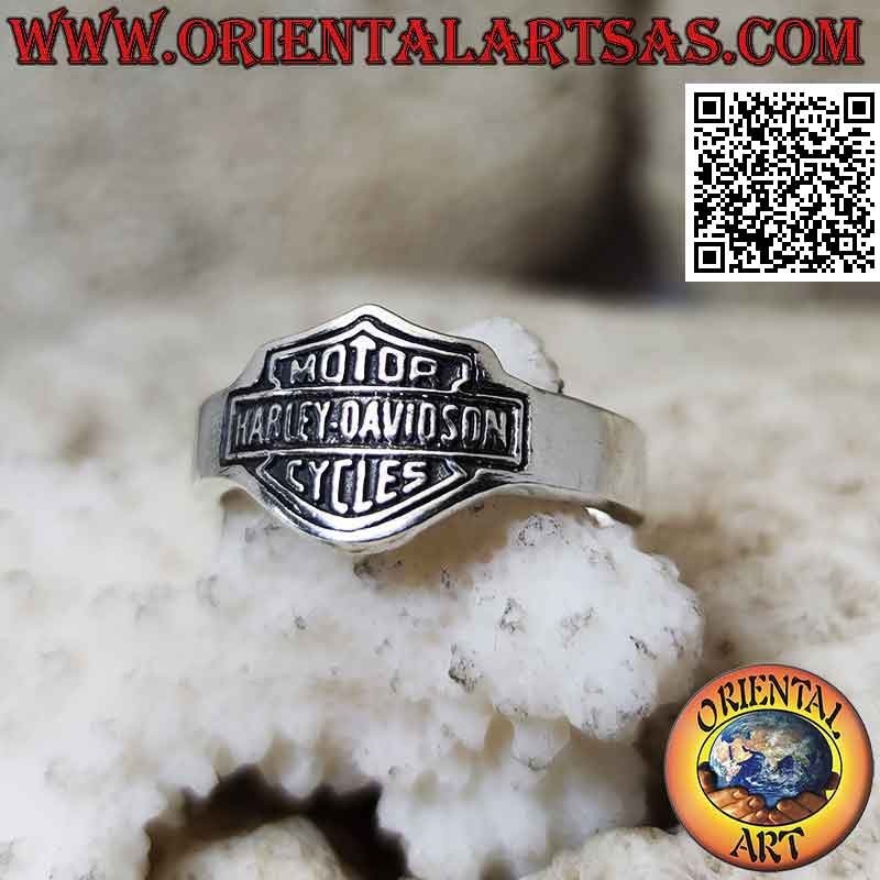 Anello in argento liscio con logo "Harley Davidson" in bassorilievo curvo
