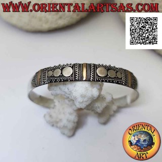 Starres Armband in 925 ‰ Silber mit 3 14 Karat Goldplättchen und Nietenverzierung