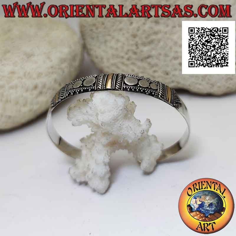 Rigid bracelet in 925 ‰ silver with 3 14-karat gold plates and stud decoration