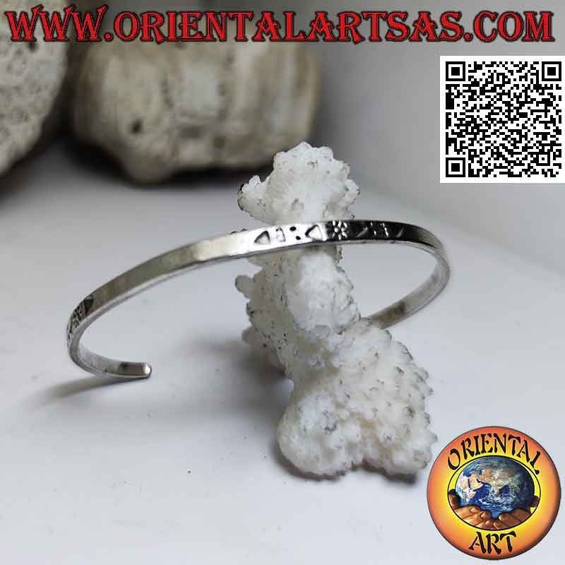 Pulsera rígida plana lisa de plata 925 ‰ con jeroglíficos grabados