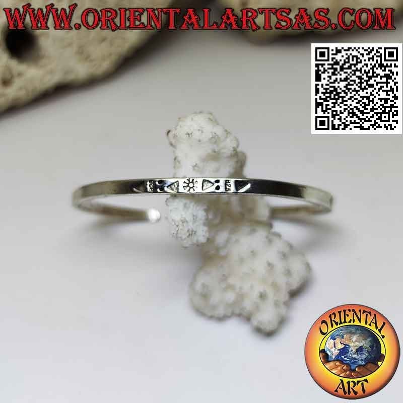 Bracelet rigide plat lisse en argent 925 ‰ avec hiéroglyphes gravés
