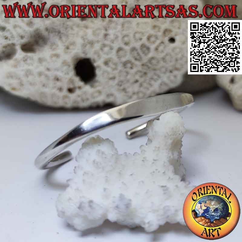 Rigid bracelet in 925 ‰ silver tubular smooth crushed on the front