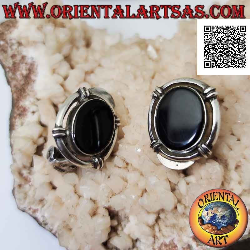 Silver earrings with clip closure with oval onyx surrounded by a ring (without hole)