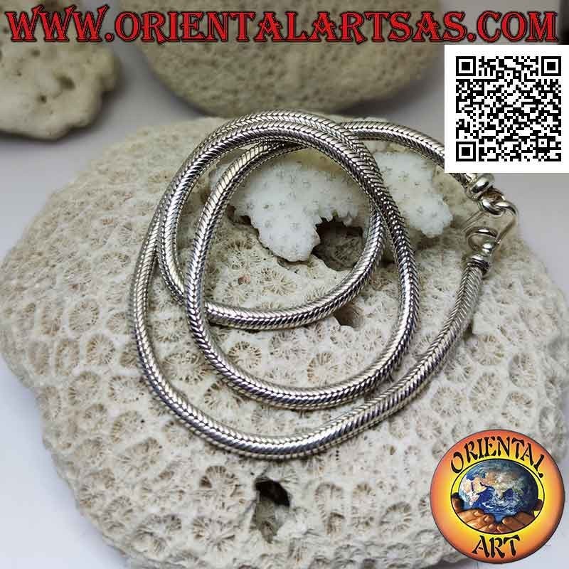 Collar de plata de 700 ‰ con eslabón "serpiente" de 52 cm x 4 mm