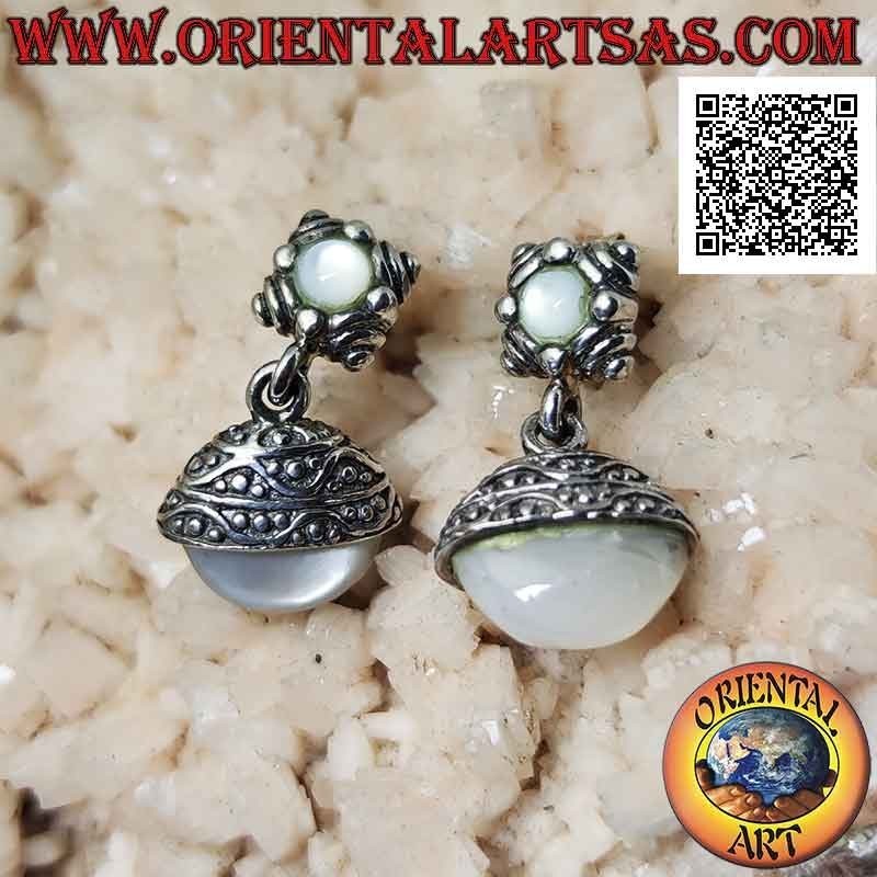 Silver lobe earrings with spherical oval mother-of-pearl in the cap with pendant ethnic engravings
