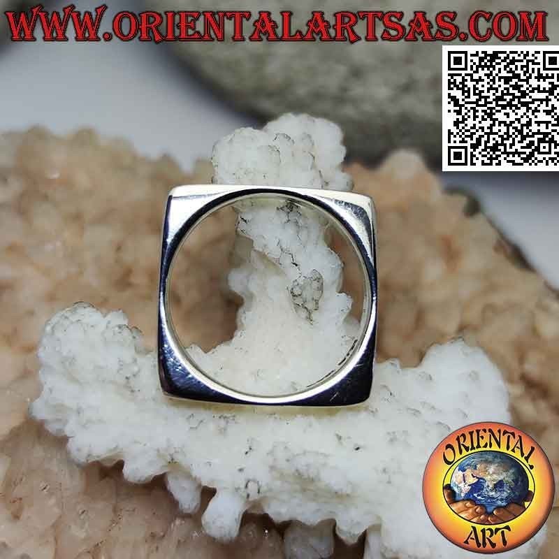 Anillo de plata lisa con banda cuadrada con interior redondo