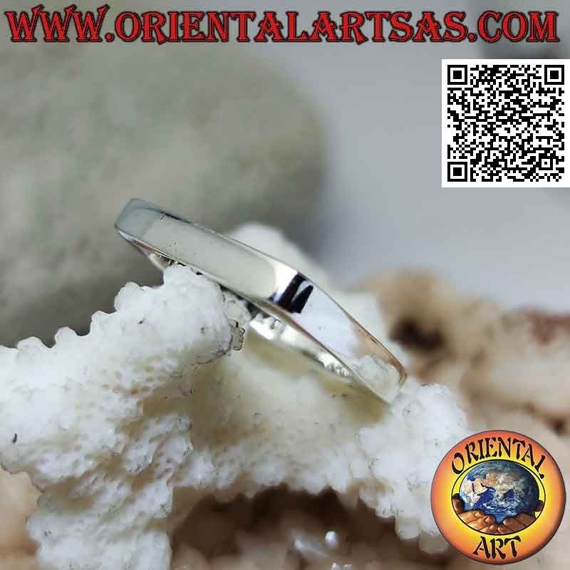 Bague en argent lisse avec bande carrée avec intérieur rond