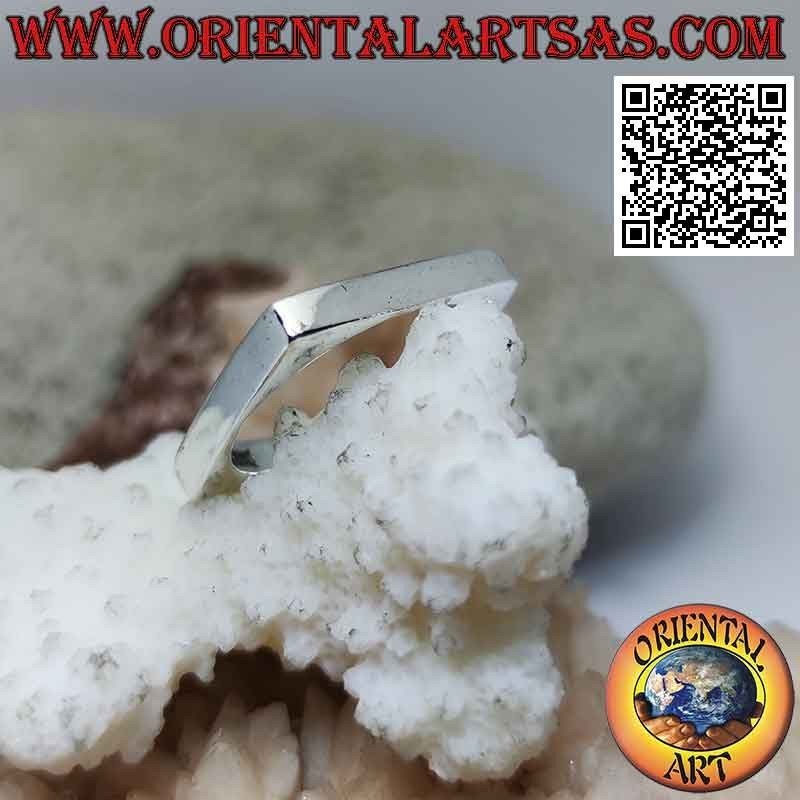 Bague en argent lisse avec bande carrée avec intérieur rond