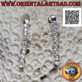 Orecchini in argento a farfalla con mini tennis pendente di zirconi bianchi con goccia bianca finale