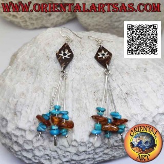 Boucles d'oreilles en argent avec losange de noix de coco avec feuille appliquée et trois brins avec turquoise et ambre