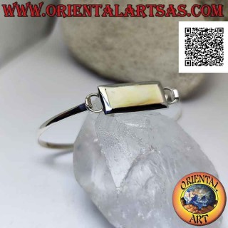 Brazalete rígido liso en plata 925 wire con alambre de nácar rectangular (cierre entrelazado)