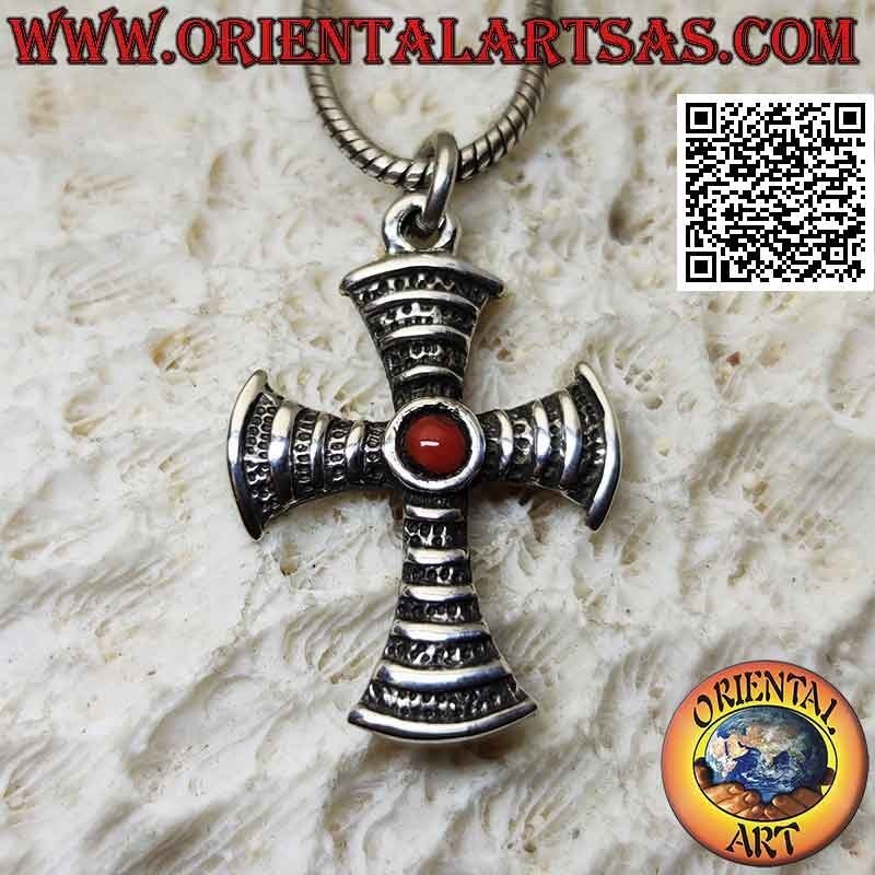 Colgante de plata en forma de cruz con coral natural redondo central