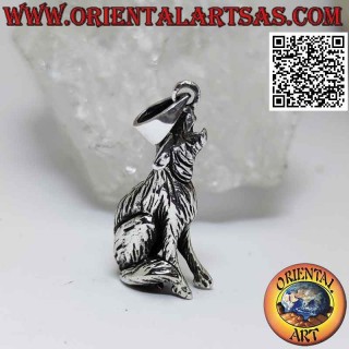 Colgante de plata en forma de lobo aullador tridimensional