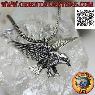 Silver pendant in the shape of a hunting eagle (three-quarter view) with flat wings