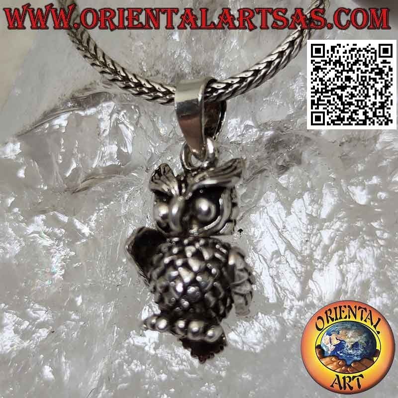 Silver pendant in the shape of a three-dimensional mobile owl (small)
