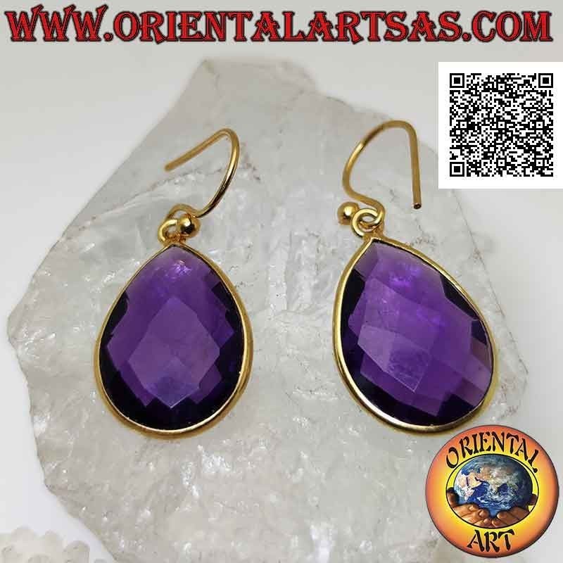 Boucles d'oreilles en argent plaqué or avec améthyste synthétique en forme de goutte facettée entourée d'un bord lisse