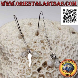 Pendientes de cadena de plata con barra recta y cuerno y dos cristales de roca colgantes