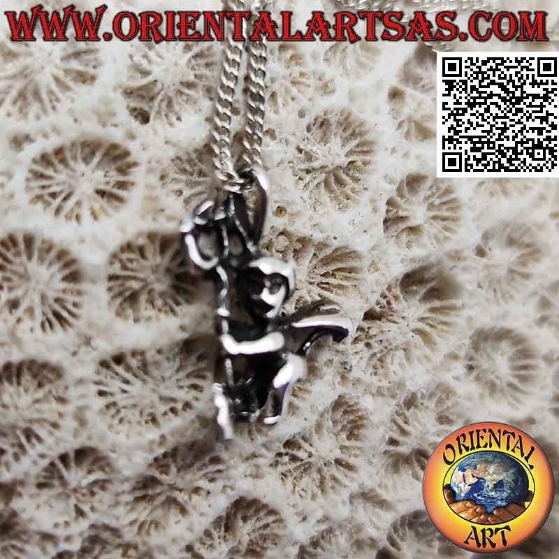 Colgante de plata en forma de diablo con tridente (tridimensional)