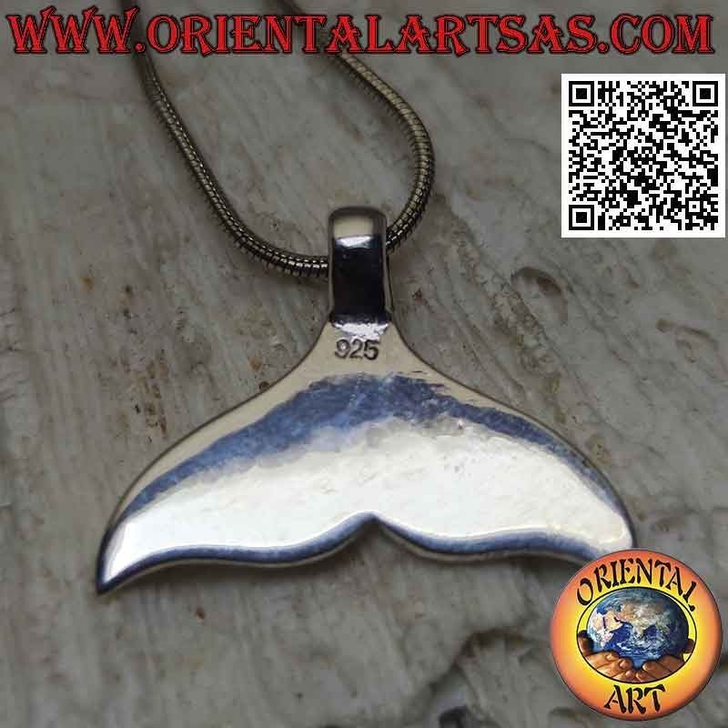 Silver pendant in the shape of a whale tail with flat mother of pearl
