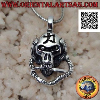 Pendentif en argent en forme de crâne de ninja avec chaîne, poignard entre les dents et symbole japonais gravé