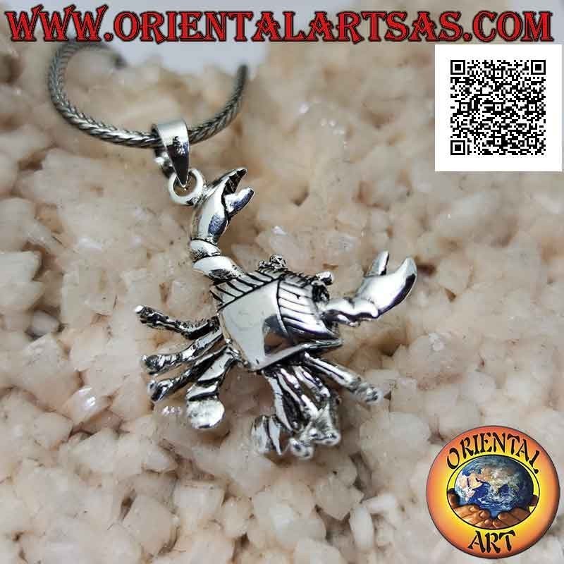 Colgante de plata en forma de cangrejo móvil tridimensional liso (mueve patas y garras)