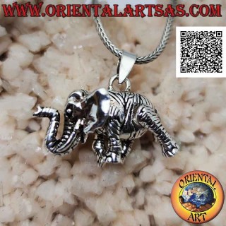 Pendentif en argent en forme d'éléphant en trois dimensions, entièrement mobile (déplace la tête, les pattes et la queue)