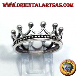 Anillo de plata 925 con forma de corona con decoración de microesferas y acabado envejecido