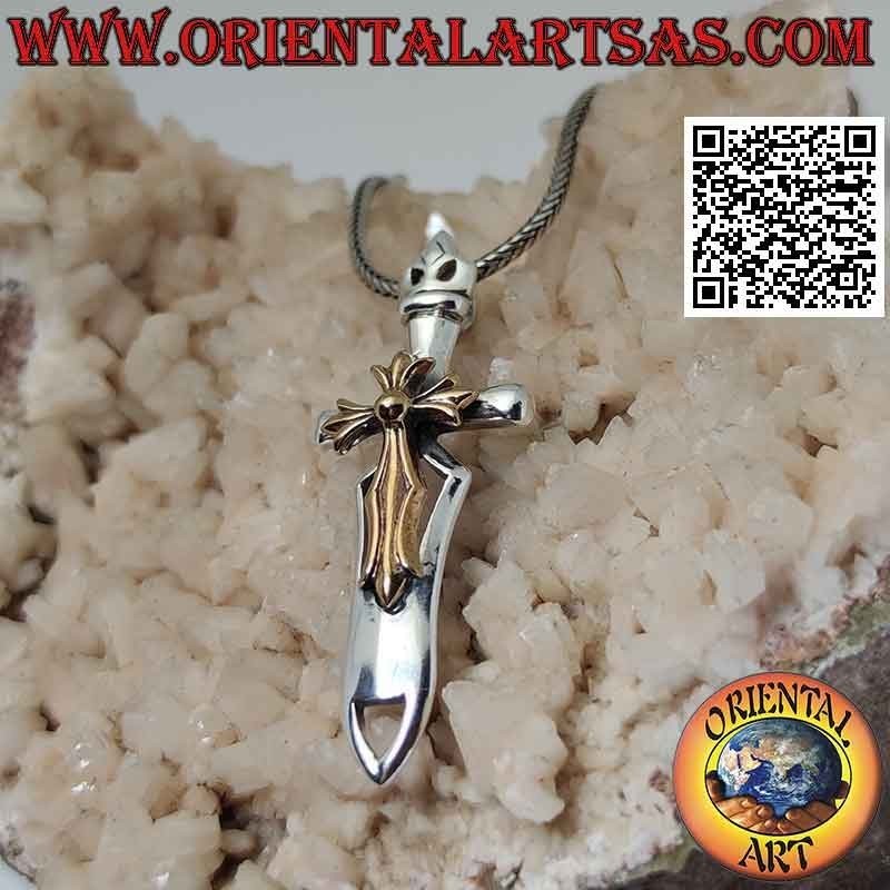 Colgante de plata espada Cliscia con cruz trilobulada de bronce soldada en la parte superior
