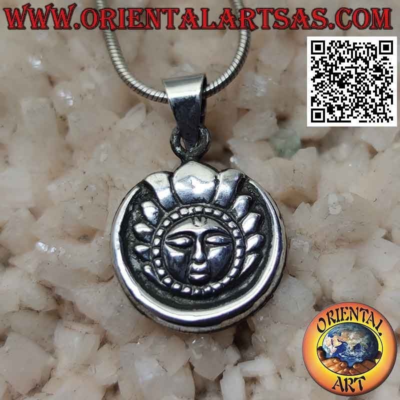 Silver pendant, sun with face in the moon in Nepalese style (Ø 15 mm)