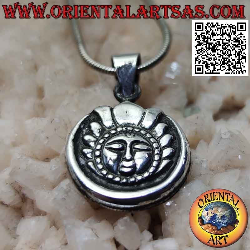 Pendentif en argent, soleil avec visage dans la lune de style népalais (Ø 15 mm)