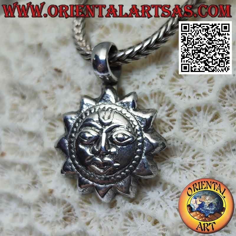 Silver pendant, sun with face shaped in Nepalese style (full)