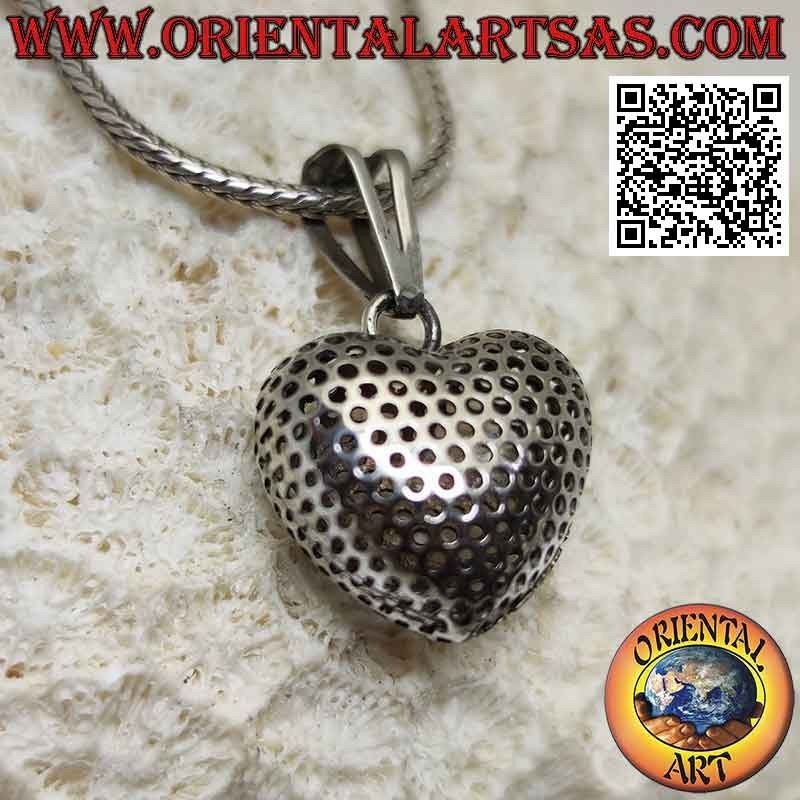 Colgante de plata, corazón convexo tridimensional perforado