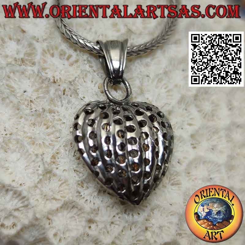 Pendentif en argent, coeur tridimensionnel avec lignes verticales perforées