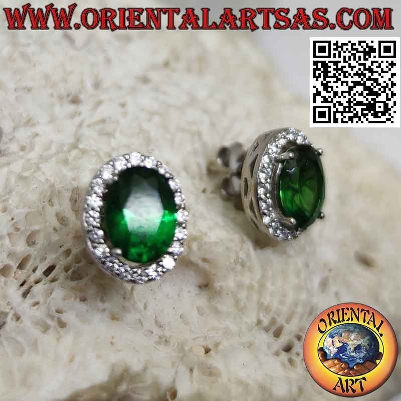 Boucles d'oreilles en argent avec émeraude synthétique ovale sertie de zircons
