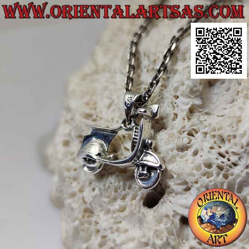 Colgante de plata, la motocicleta vintage "lambretta"