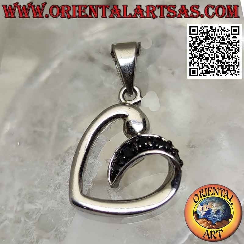Pendentif en argent, contour de coeur avec arc parsemé de zircons noirs