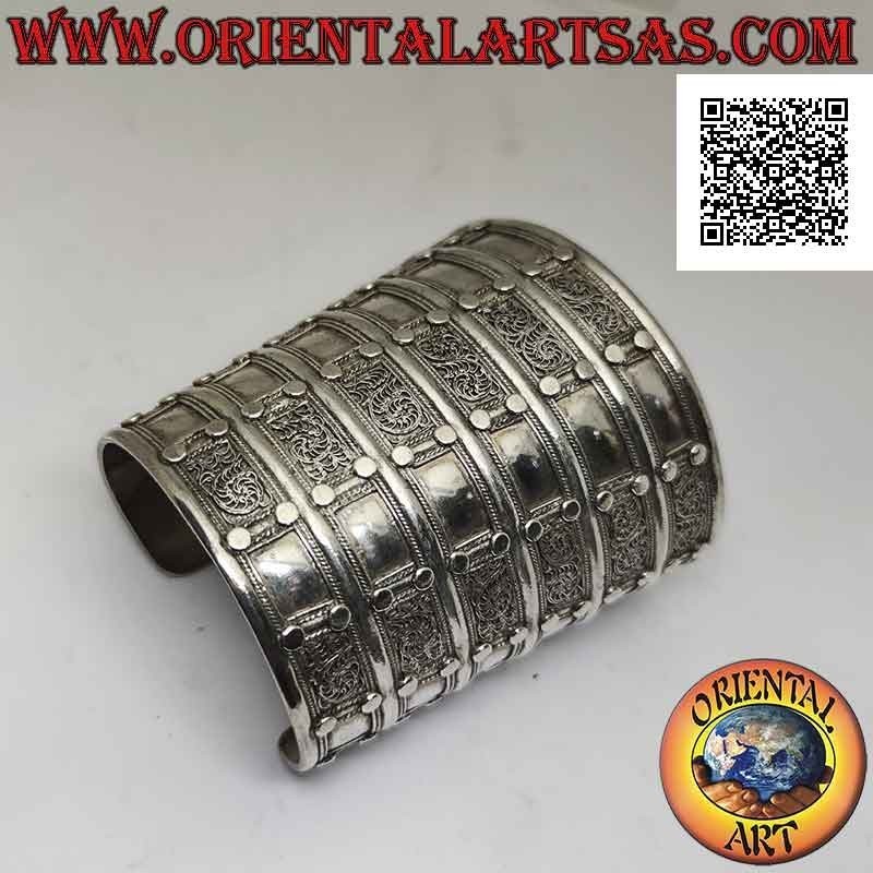 Bracelet jonc large en argent 925 ‰ "style esclave" avec décorations en relief (8,7 cm)