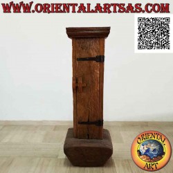 Armadietto primitivo con...