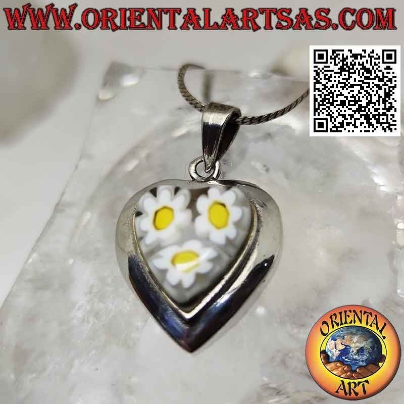 Colgante de plata, corazón con murrina (margaritas) y borde liso