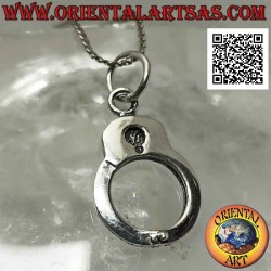 Silver pendant, the handcuff