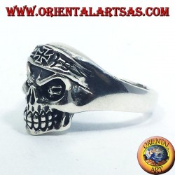 anillo de plata, cráneo del motorista con la cruz de hierro