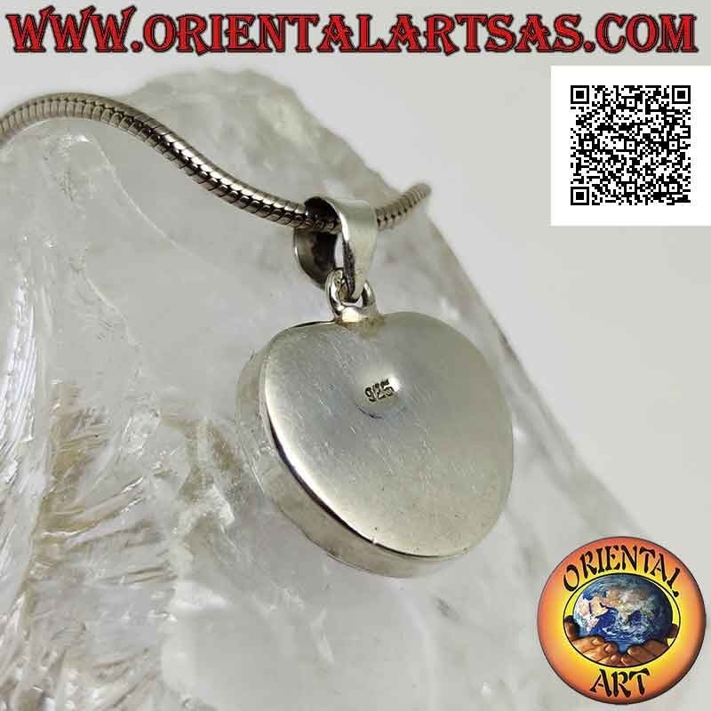 Heart-shaped silver pendant with red coral (coral) flush with the edge
